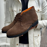 Prague '25 - Chocolade Bruin Suède - Desert Boots